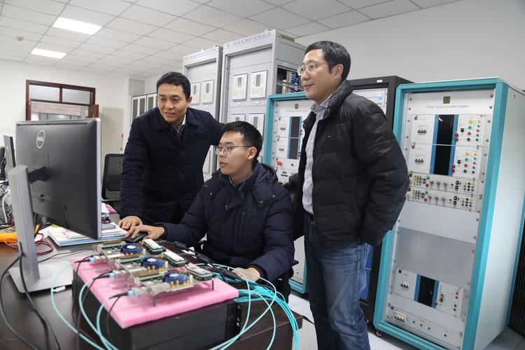 新春走基層&middot;走進科研一線丨擴大能源話語權(quán),那些和自己賽跑的人