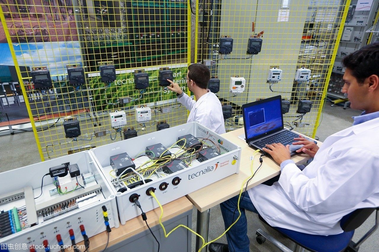 研究人員。電器柜性能計數器。低壓微網絡。用于智能電網和智能電表的測試和證書服務。電力電子設備認證。技術服務行業。tecnaliaresearch&innovationbizkaiabasquecountry,西班牙。