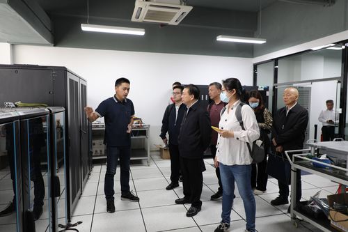 經(jīng)濟(jì)日報(bào) 深圳科技自立自強(qiáng) 破解 卡脖子 難題 調(diào)研采訪組到哈工大 深圳 調(diào)研